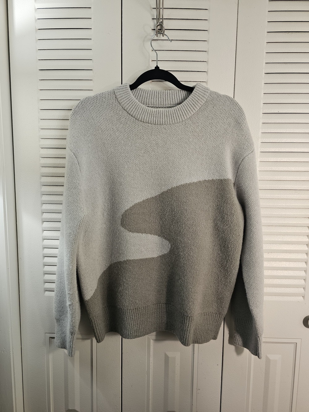 Oak + Fort Light Gray Blue Abstract Crewneck Sweater